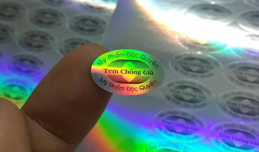 tem bảy màu